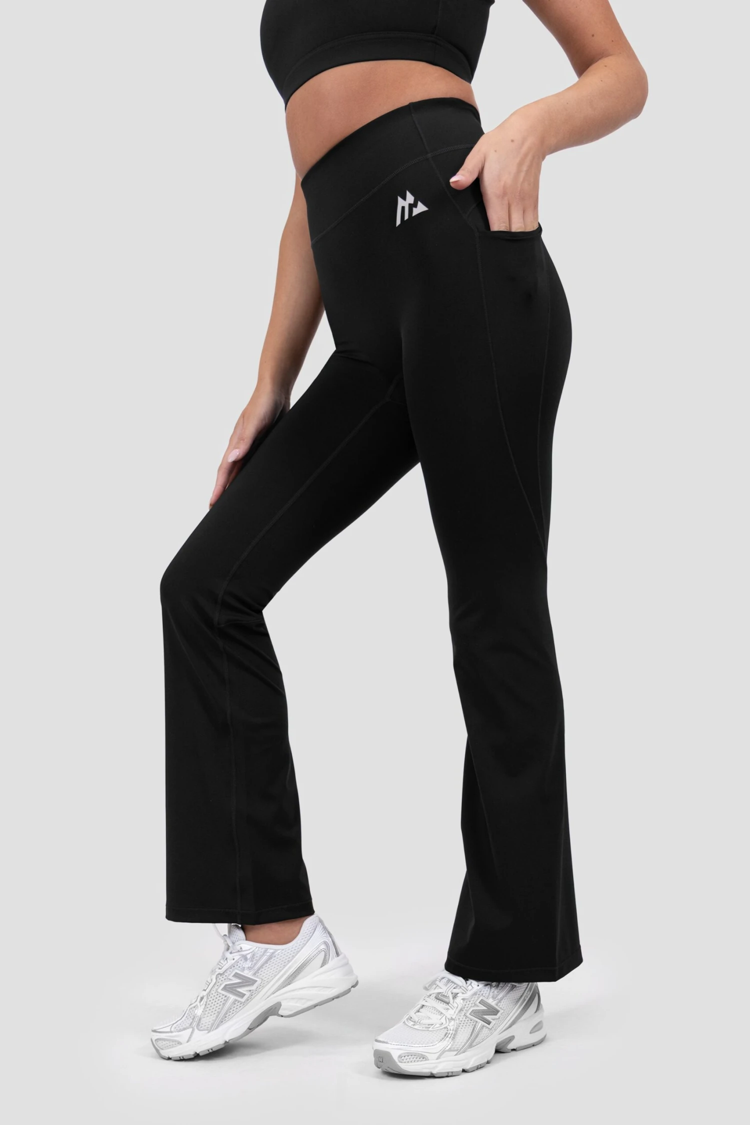 Aura Flared Legging - Black Aura Flared Legging - Black -MONTIREX CLOHTING SALE 5tnVdB5h8ZvyR lu81X PoIdcDswEH1XV cdmo7yxTM scaled