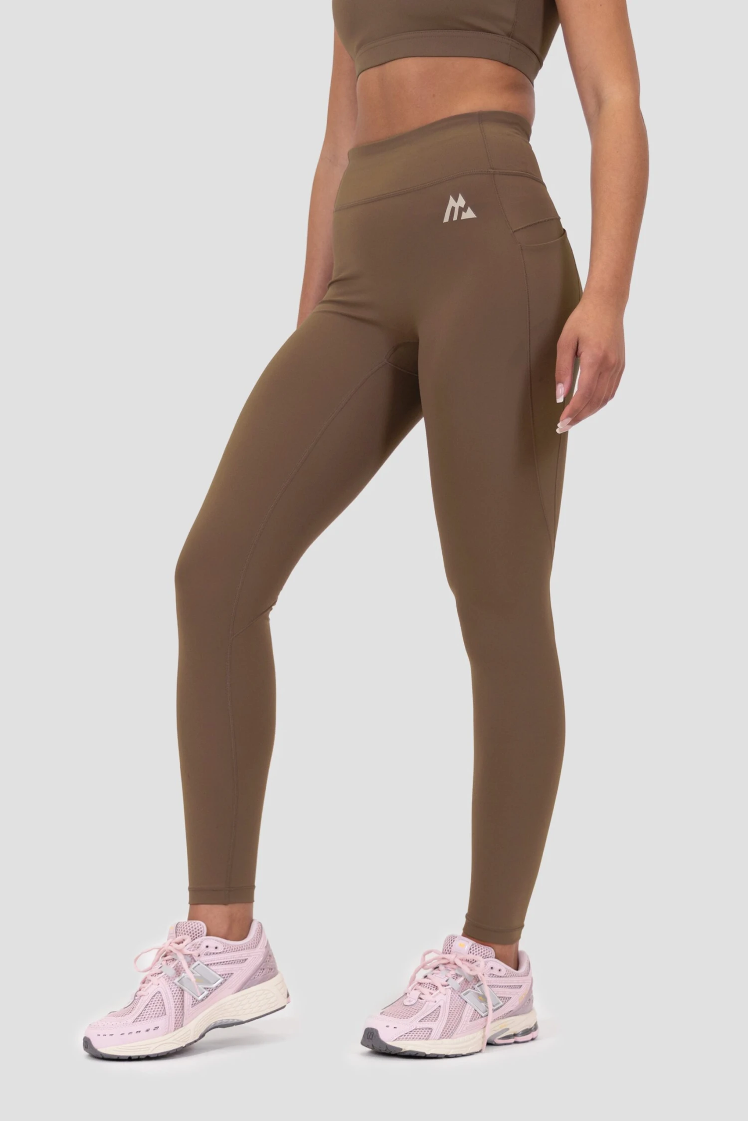 Aura Legging - Macchiato Aura Legging - Macchiato -MONTIREX CLOHTING SALE 7kVslEmEmoy5G9fdlh2KQrwAfyJzO7yw39z9CJsbW60 scaled