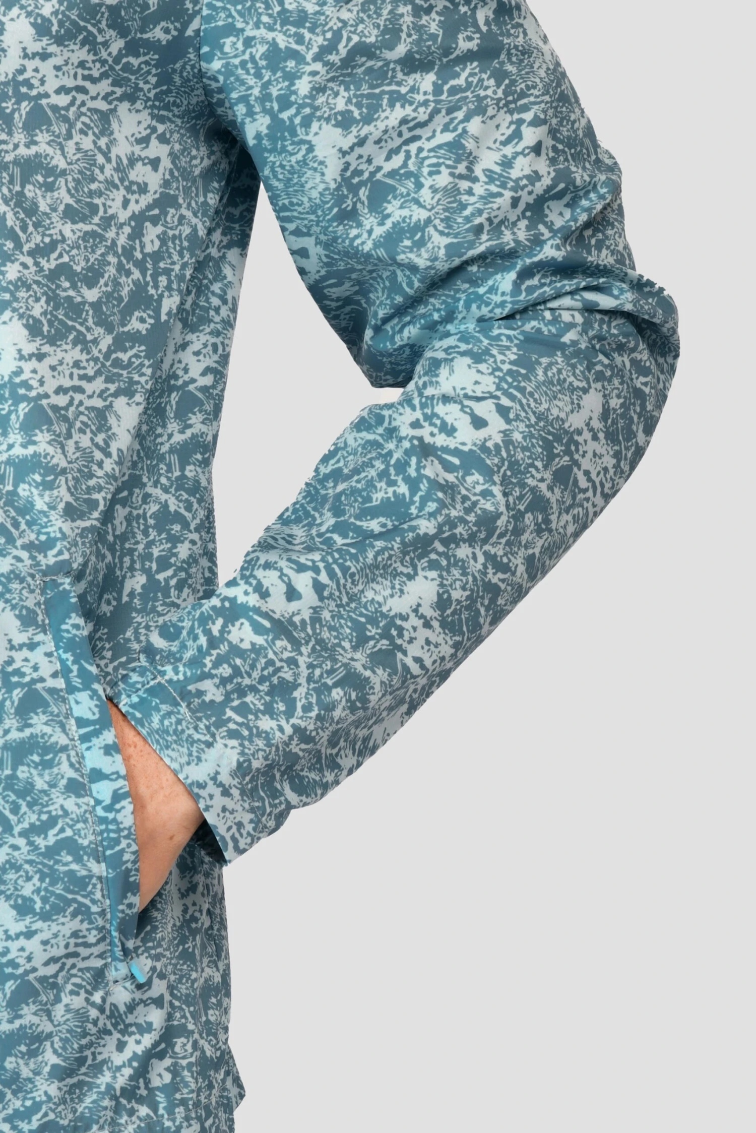 Alto Printed Jacket - Moonstone/Steel Blue Alto Printed Jacket - Moonstone/Steel Blue -MONTIREX CLOHTING SALE ALTO PRINTED JACKET MOONSTONE STEEL BLUE sleeve detail scaled