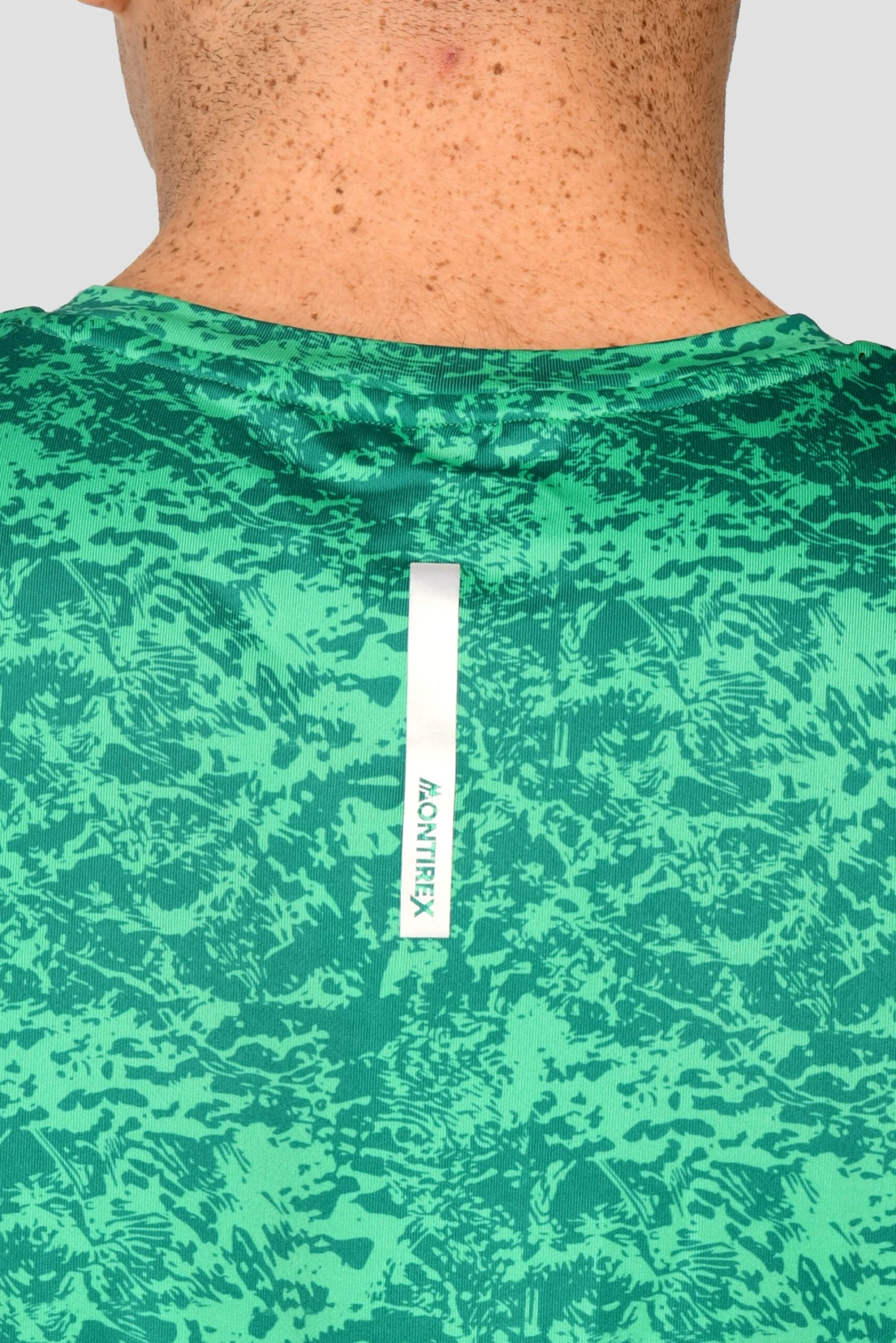 Alto Printed T-Shirt - Mountain Meadow/Deep Sea Alto Printed T-Shirt - Mountain Meadow/Deep Sea -MONTIREX CLOHTING SALE ALTO PRINTED TEE MOUNTAIN MEADOW DEEP SEA back detail scaled