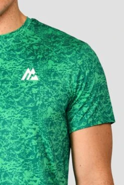 Alto Printed T-Shirt - Mountain Meadow/Deep Sea 6 Alto Printed T-Shirt - Mountain Meadow/Deep Sea -MONTIREX CLOHTING SALE ALTO PRINTED TEE MOUNTAIN MEADOW DEEP SEA logo detail