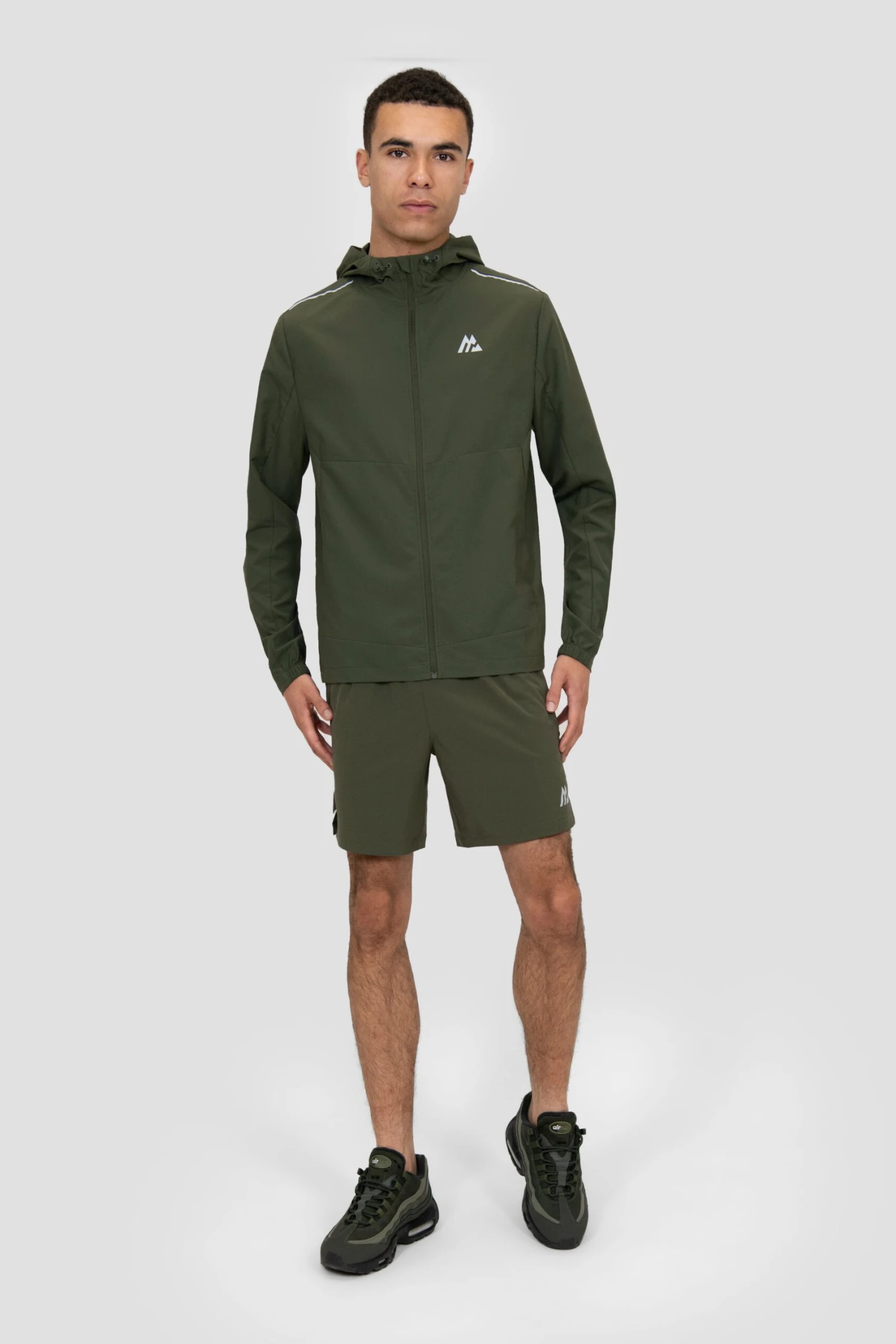 Base Windbreaker - Elm Base Windbreaker - Elm -MONTIREX CLOHTING SALE BASE WINDBREAKER Deep depths front scaled