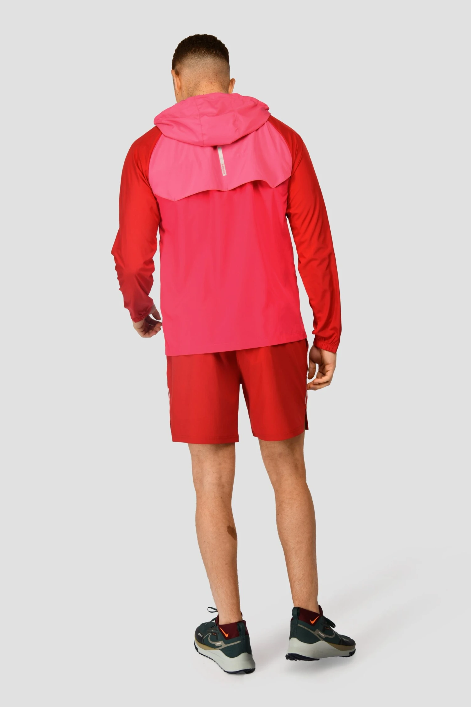 Breeze Windbreaker - Burgundy/Rouge/Hibiscus Breeze Windbreaker - Burgundy/Rouge/Hibiscus -MONTIREX CLOHTING SALE BREEZE WINDBREAKER BURGUNDY ROUGE HIBISCUS full back scaled