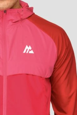 Breeze Windbreaker - Burgundy/Rouge/Hibiscus 7 Breeze Windbreaker - Burgundy/Rouge/Hibiscus -MONTIREX CLOHTING SALE BREEZE WINDBREAKER BURGUNDY ROUGE HIBISCUS logo detail