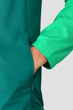 Breeze Windbreaker - Mountain Meadow/Moonstone/Deep Sea 7 Breeze Windbreaker - Mountain Meadow/Moonstone/Deep Sea -MONTIREX CLOHTING SALE BREEZE WINDBREAKER MOUNTAIN MEADOW MOONSTONE DEEP SEA sleeve detail