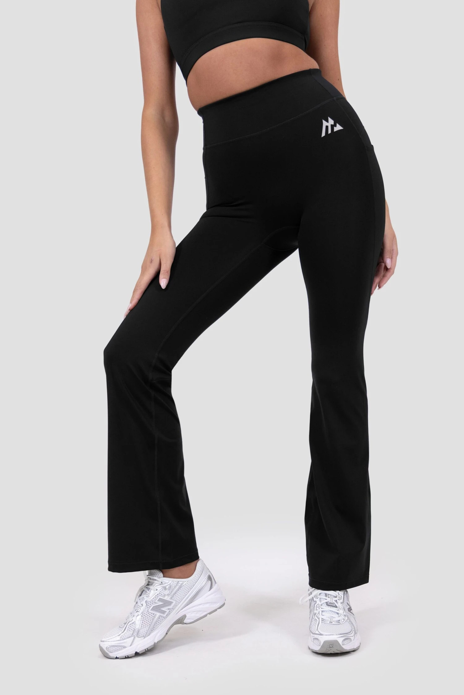 Aura Flared Legging - Black Aura Flared Legging - Black -MONTIREX CLOHTING SALE DA10nyn1lBSv5HHf opu 4cOjq5Bm05QOQT14 xpvUs scaled