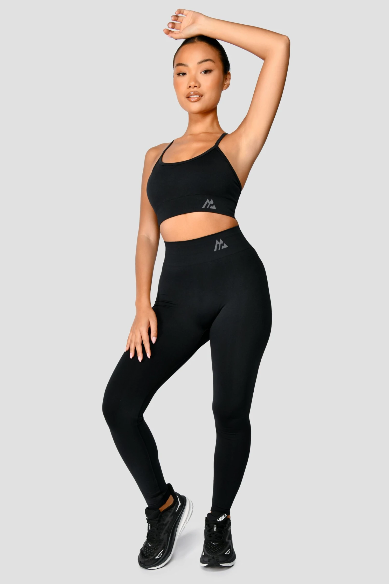 Evolve Seamless Bra Top - Black Evolve Seamless Bra Top - Black -MONTIREX CLOHTING SALE EvolveCoreSeamlessBraTop Black front scaled