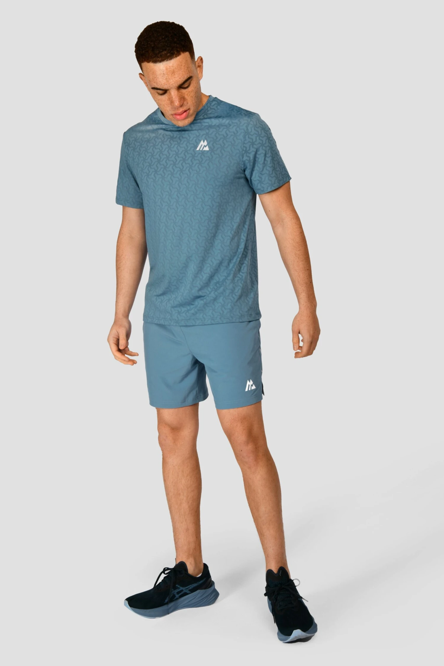 Fly 2.0 Short - Steel Blue Fly 2.0 Short - Steel Blue -MONTIREX CLOHTING SALE FLY SHORT STEEL BLUE full front scaled