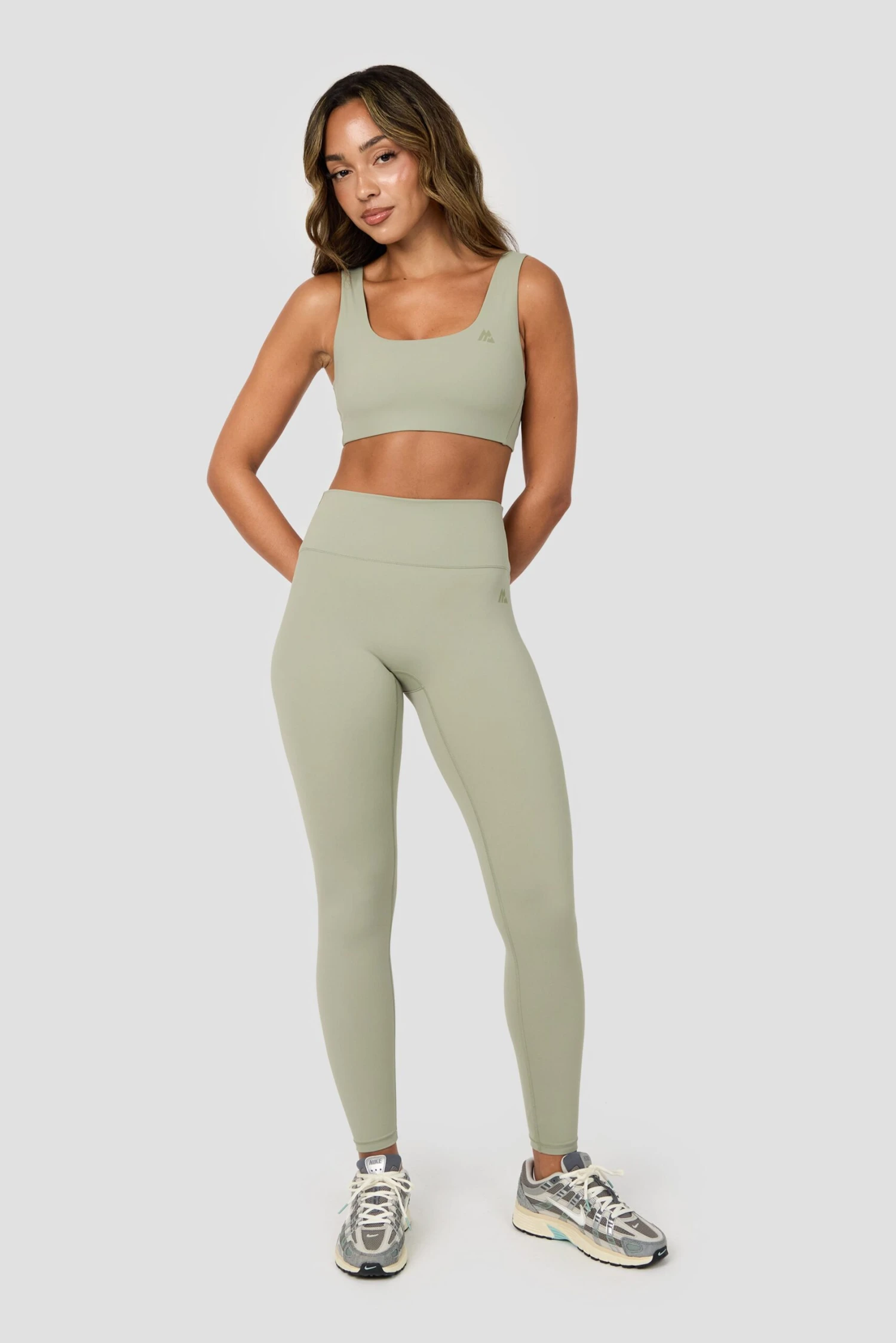 Form Legging - Herb Form Legging - Herb -MONTIREX CLOHTING SALE FORM LEGGING DRIEDSAGE 5 scaled