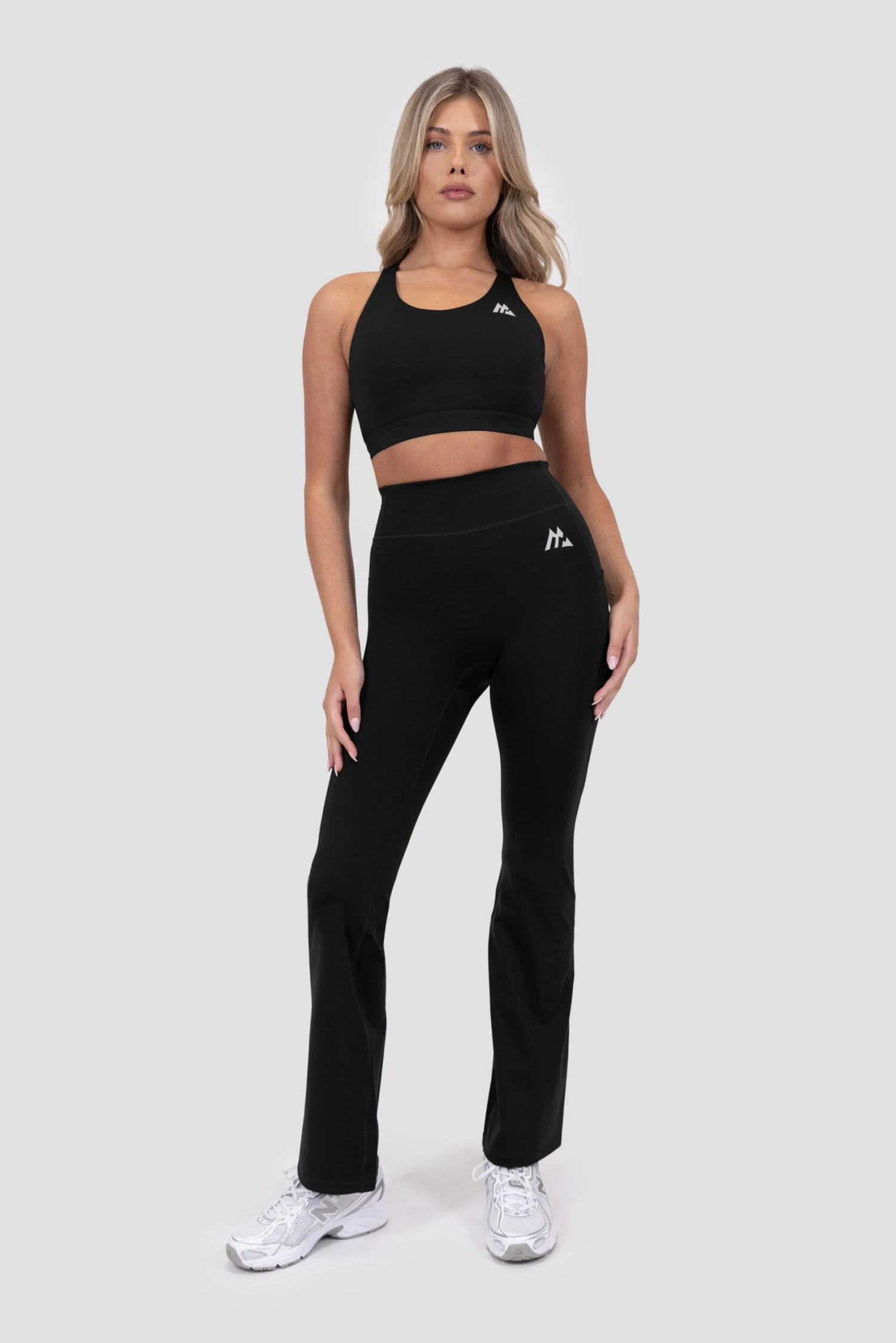 Aura Flared Legging - Black Aura Flared Legging - Black -MONTIREX CLOHTING SALE Gm0e6do4tI P6cq tSl10uW650LTuqyx 4deV4tz10o scaled