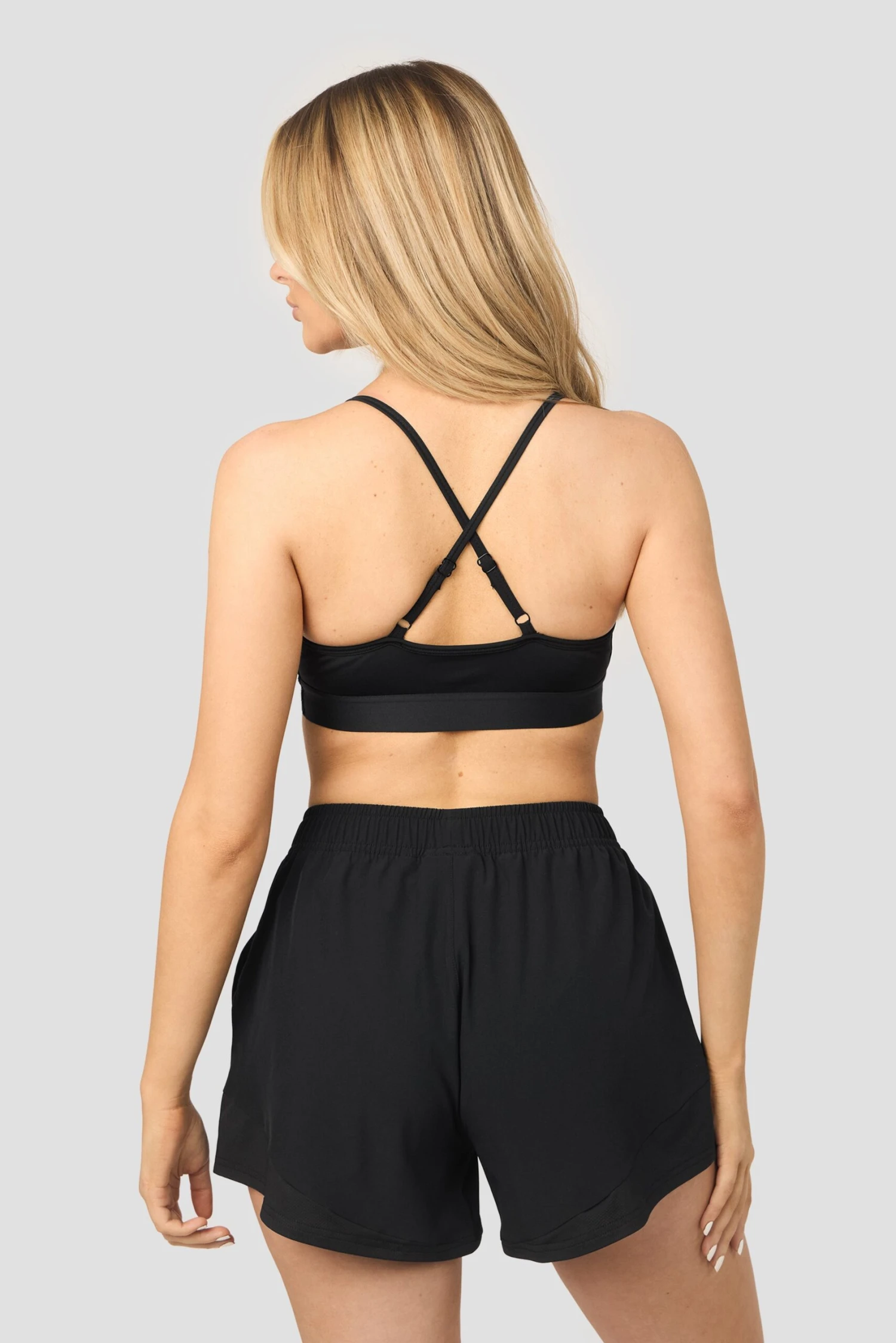 Icon Strappy 2.0 Bra - Black Icon Strappy 2.0 Bra - Black -MONTIREX CLOHTING SALE ICON BRA BLACK 2 scaled