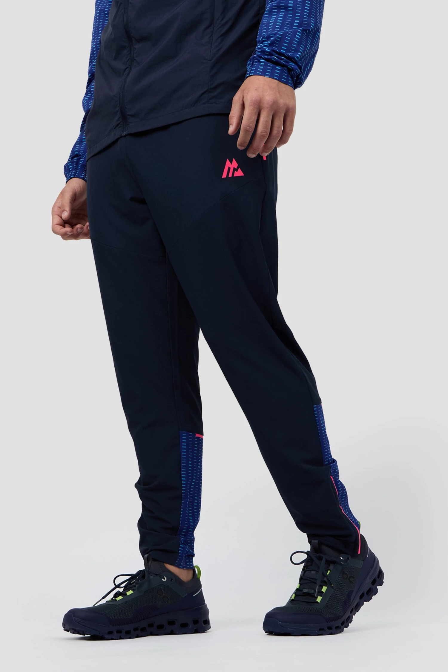MTX Run Tempo Pant - Midnight Blue/Marine Blue MTX Run Tempo Pant - Midnight Blue/Marine Blue -MONTIREX CLOHTING SALE MTX RUN TEMPO PANT BLACK IRIS BLUE SODALITE LOGO SIDE scaled