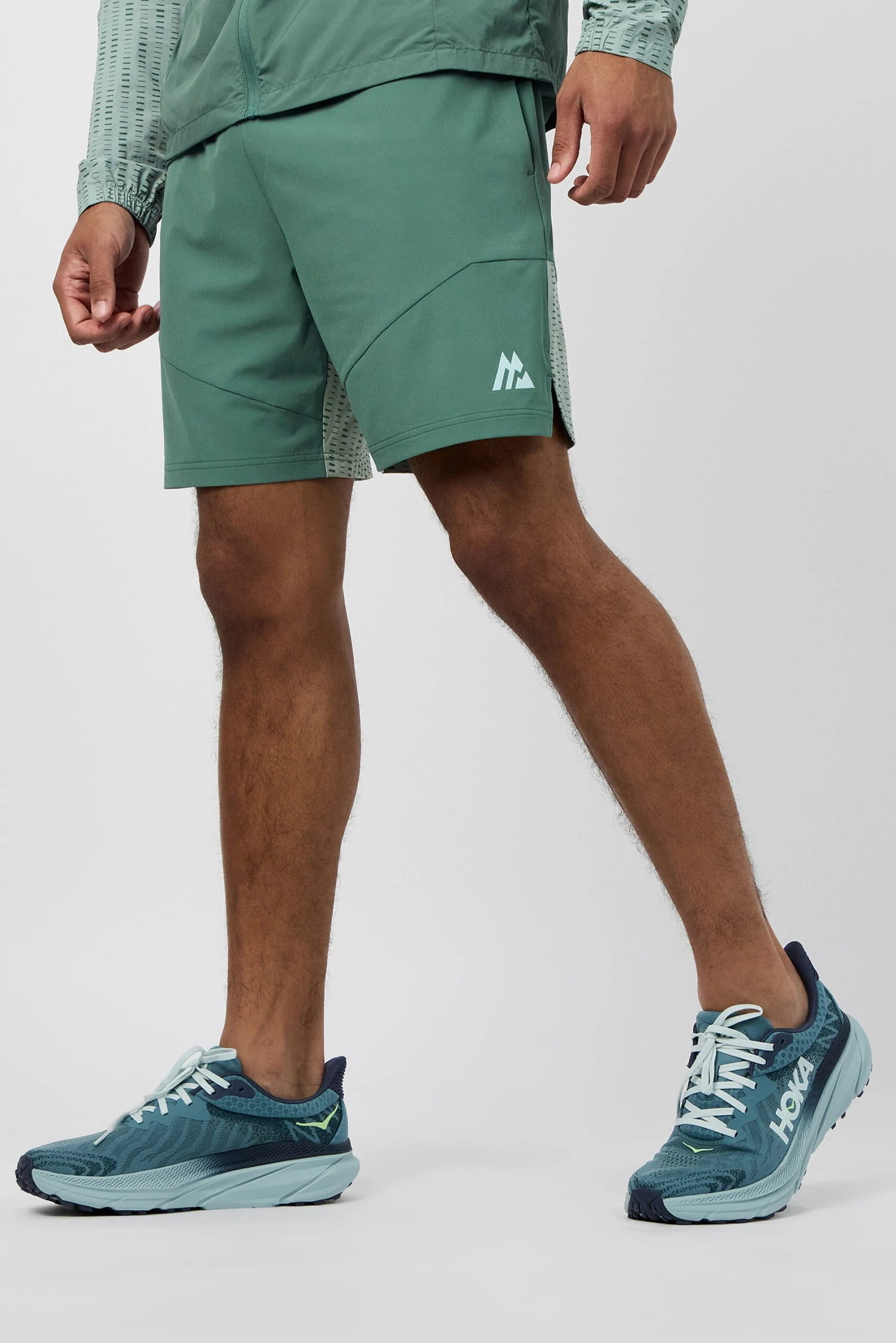 MTX Run Tempo Short - Dolphin/Feather MTX Run Tempo Short - Dolphin/Feather -MONTIREX CLOHTING SALE MTX RUN TEMPO SHORT SILVER PINE GREEN MILIEU 1 scaled