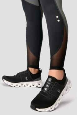 Power Panelled Legging - Black/Dark Slate Grey -MONTIREX CLOHTING SALE POWERPANELLEDLEGGING Black DarkSlate detail