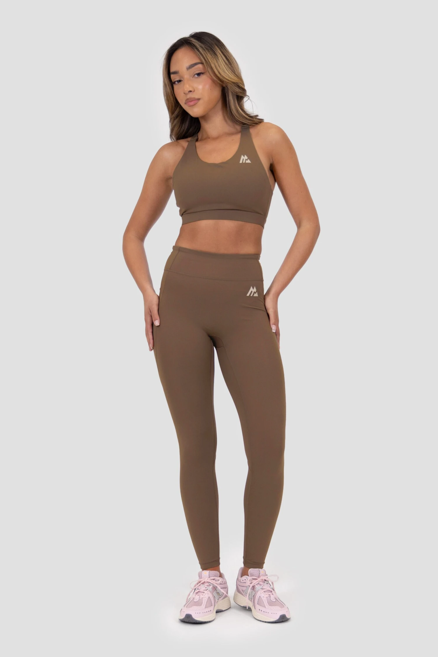 Aura Legging - Macchiato Aura Legging - Macchiato -MONTIREX CLOHTING SALE S8L1Wrl5ZgbI2jrZLcHfYDns99bD39tzxPv8ygdjjCw scaled