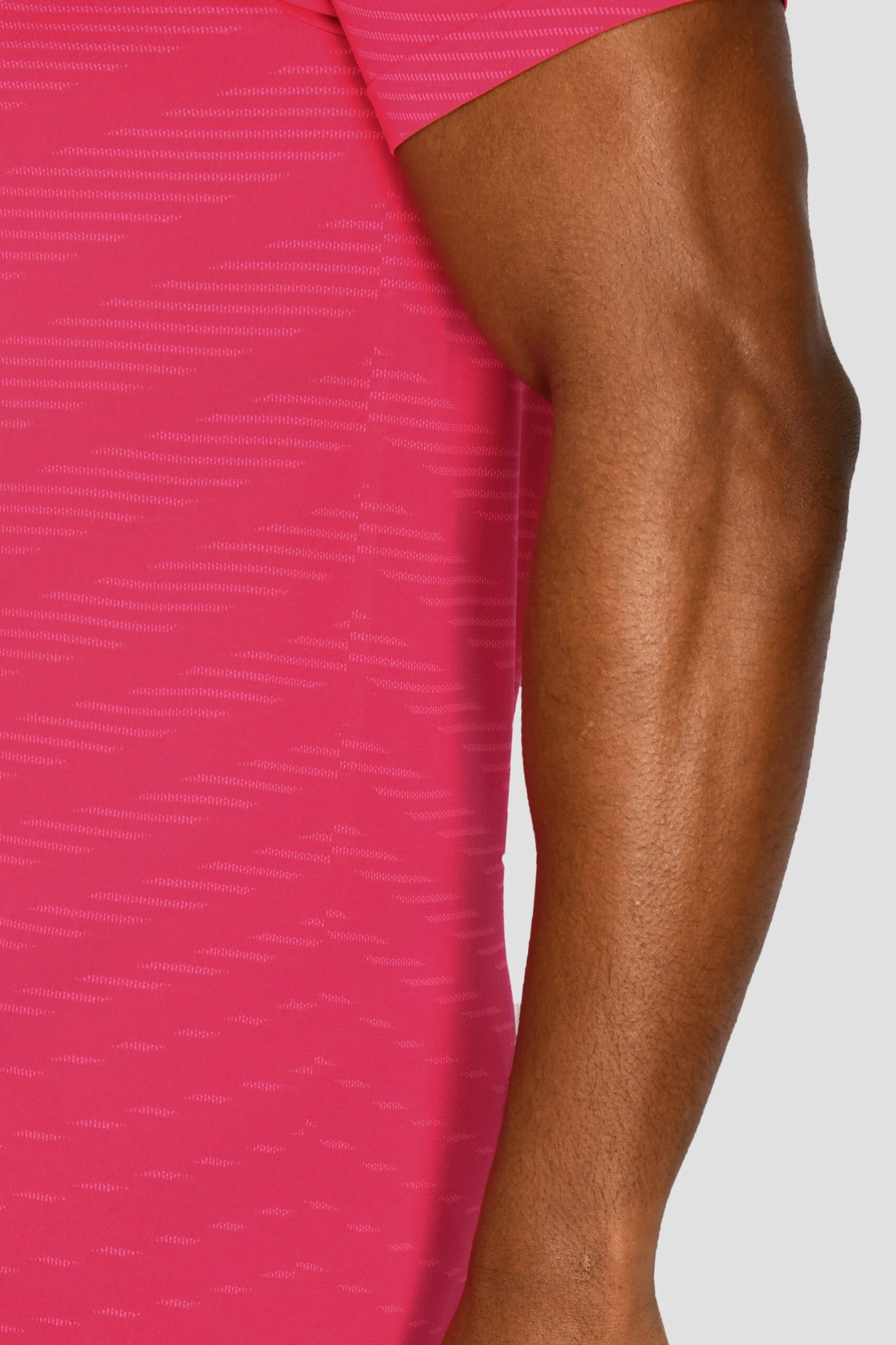 Speed Seamless T-Shirt - Hibiscus/Neon Pink Speed Seamless T-Shirt - Hibiscus/Neon Pink -MONTIREX CLOHTING SALE SPEED SEAMLESS HIBISCUS NEON PINK seamless detail2 scaled