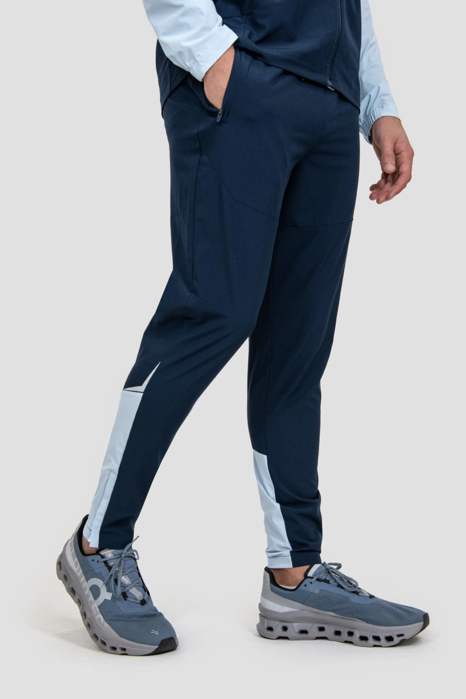 Surge 2.0 Pant - Midnight Blue/Summer Mist Surge 2.0 Pant - Midnight Blue/Summer Mist -MONTIREX CLOHTING SALE SURGE 2.0 PANT SKYWAY BLACK IRIS close side other scaled