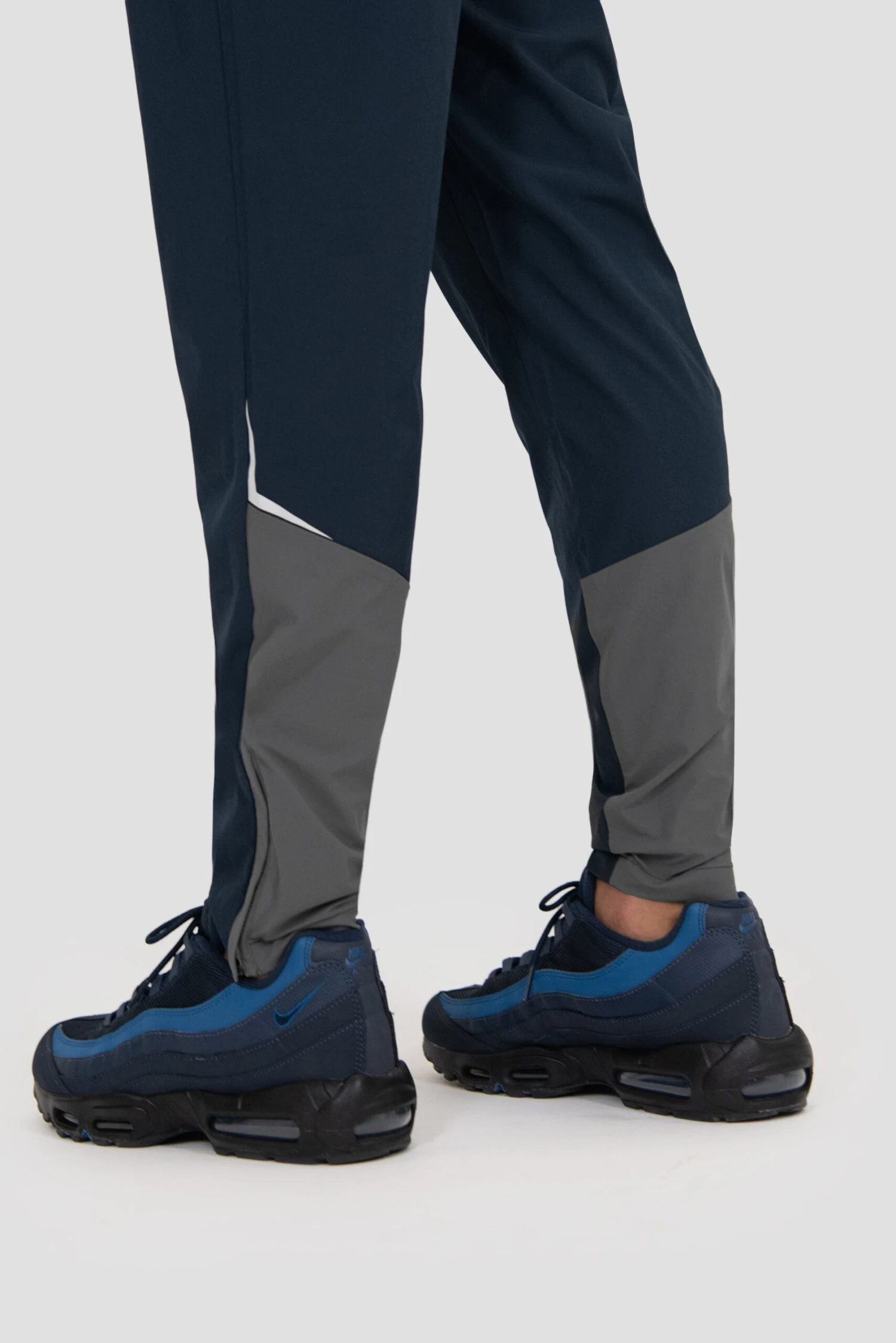 Surge 2.0 Pant - Midnight Blue/Cement Grey Surge 2.0 Pant - Midnight Blue/Cement Grey -MONTIREX CLOHTING SALE SURGE PANT CEMENT GREY MIDNIGHT BLUE back detail scaled
