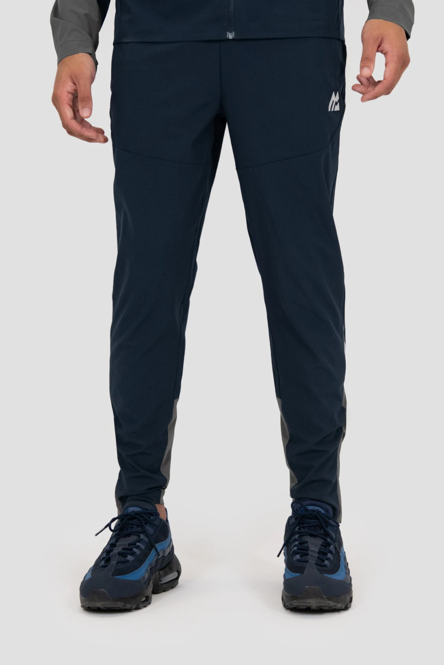 Surge 2.0 Pant - Midnight Blue/Cement Grey Surge 2.0 Pant - Midnight Blue/Cement Grey -MONTIREX CLOHTING SALE SURGE PANT CEMENT GREY MIDNIGHT BLUE close front scaled