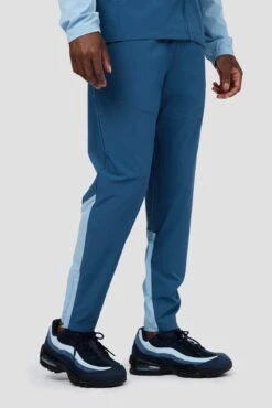 Front Page -MONTIREX CLOHTING SALE SWIFT PANT GLACIER LAKE ENSIGN BLUE 2