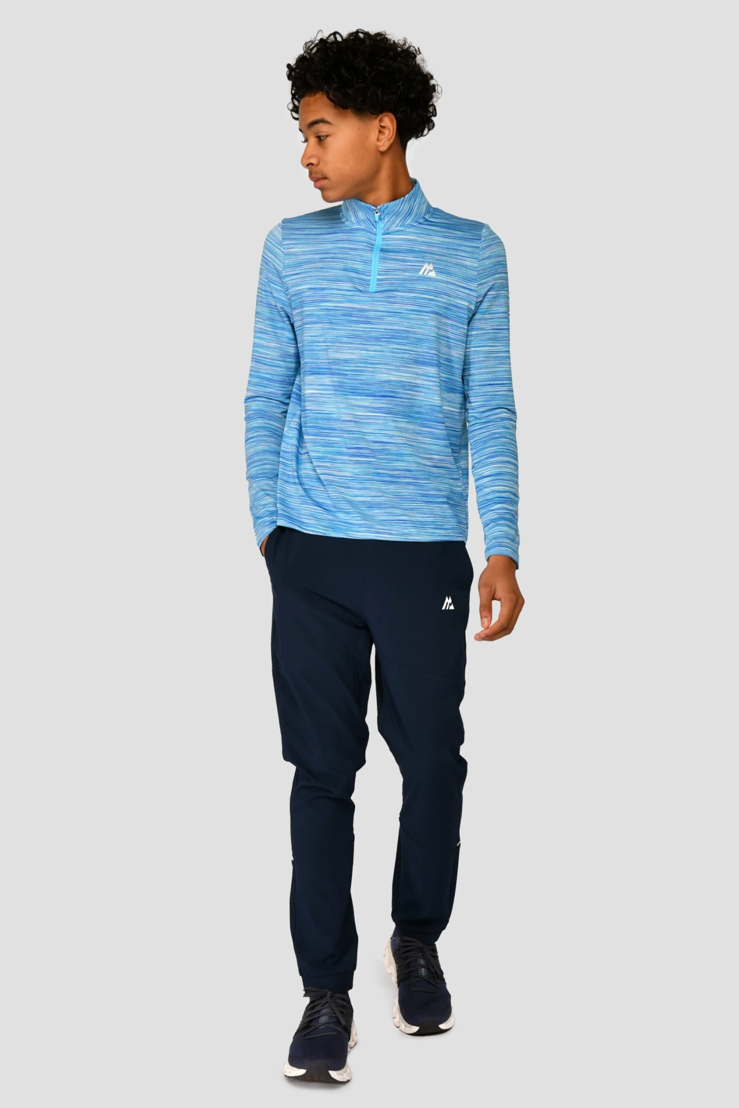 Junior Trail 2.0 1/4 Zip - Neon Blue/Sky Junior Trail 2.0 1/4 Zip - Neon Blue/Sky -MONTIREX CLOHTING SALE TRAIL 2.0 1 4 ZIP NEON BLUE NEON SKY WHITE front scaled