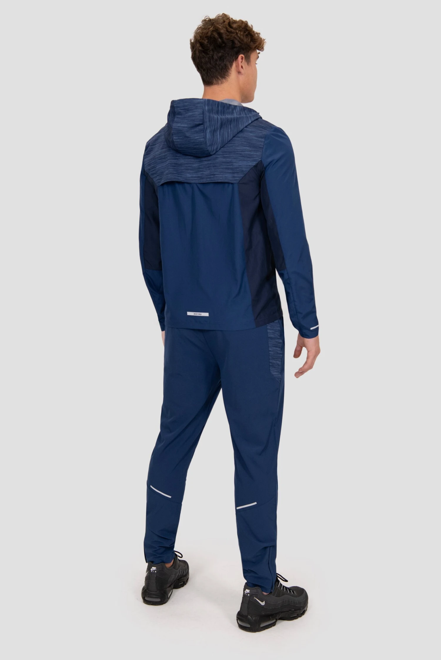 Trail Panel Running Pant - Navy Multi Trail Panel Running Pant - Navy Multi -MONTIREX CLOHTING SALE TRAIL 2.0 PANT ESTATE BLUE SET SAIL TRUE NAVY full back scaled