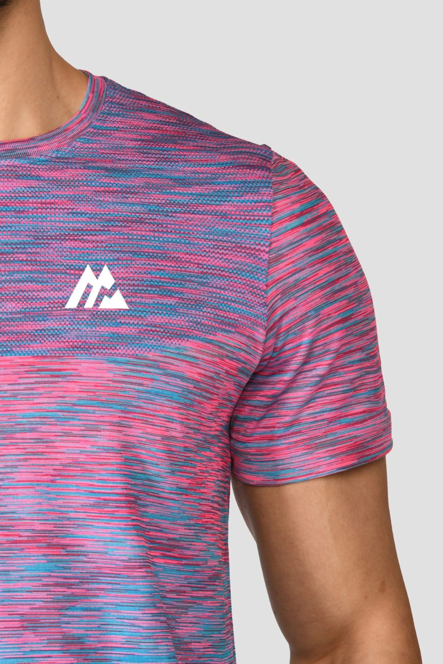 Trail Seamless T-Shirt - Pink/Blue Trail Seamless T-Shirt - Pink/Blue -MONTIREX CLOHTING SALE TRAIL SEAMLESS TEE HIBISCUS MAYA BLUE close scaled
