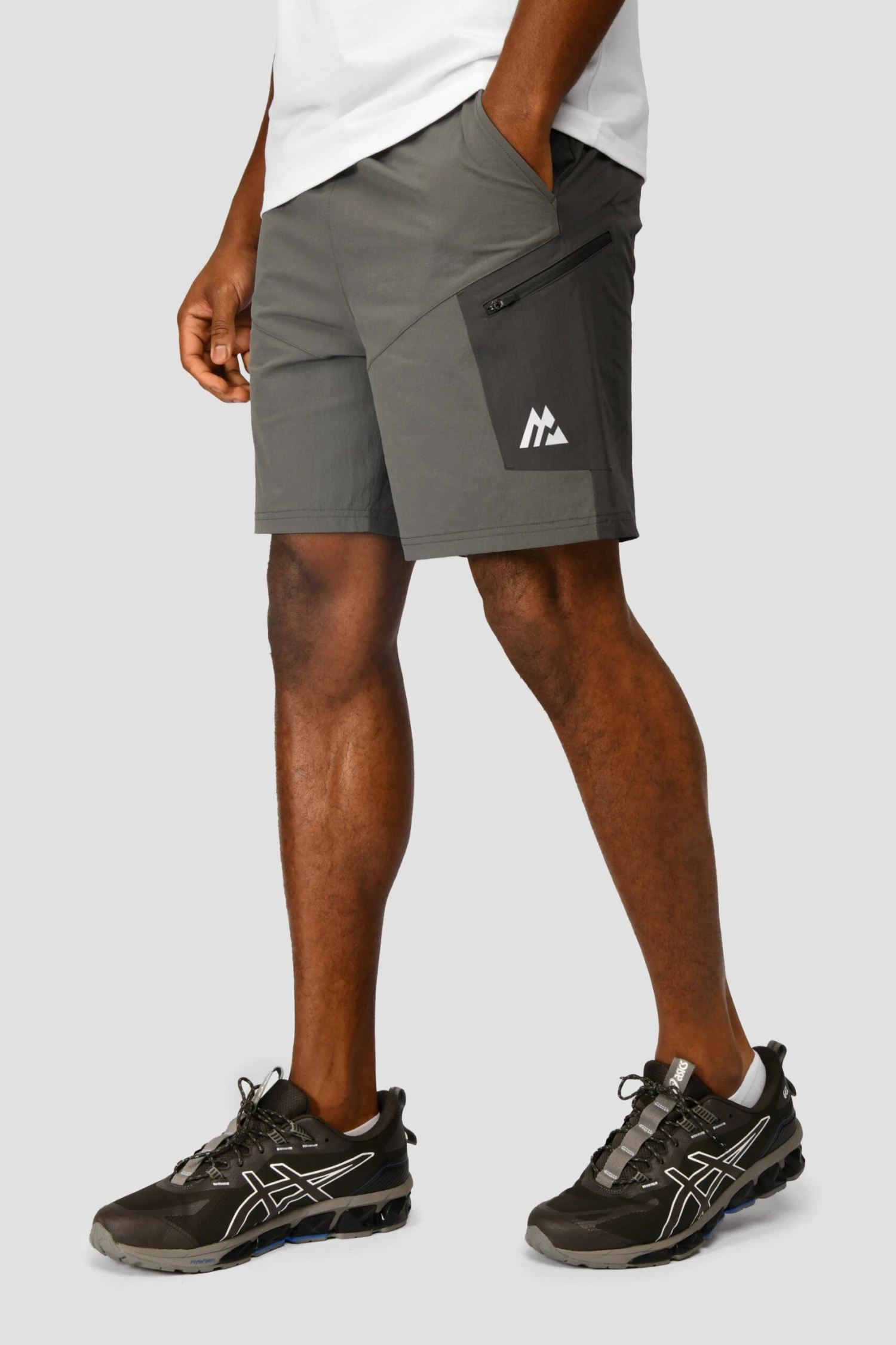 Ultra Woven Short - Cement Grey/Jet Grey Ultra Woven Short - Cement Grey/Jet Grey -MONTIREX CLOHTING SALE ULTRA WOVENSHORT CEMENT GREY JET GREY side logo scaled
