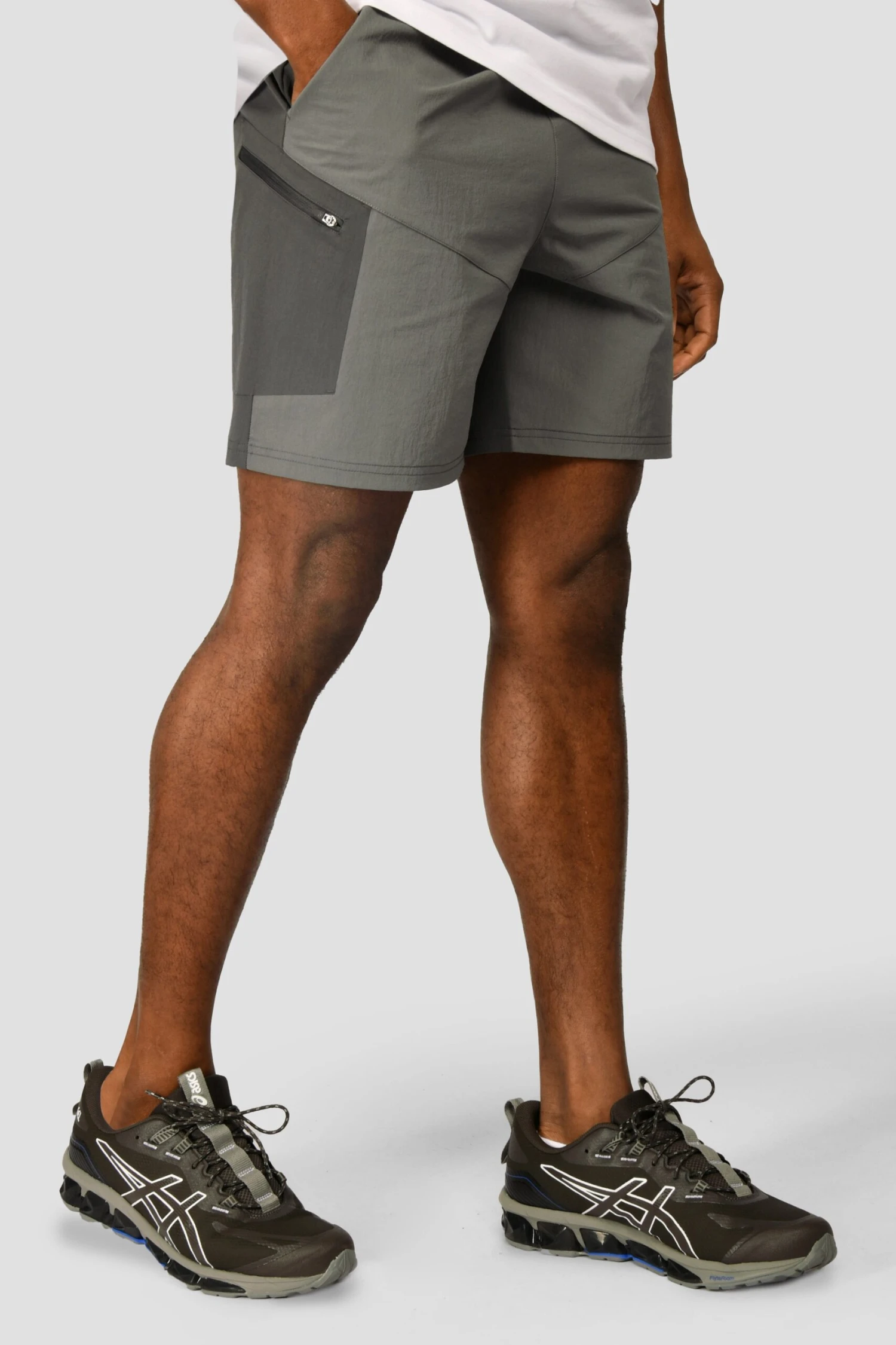 Ultra Woven Short - Cement Grey/Jet Grey Ultra Woven Short - Cement Grey/Jet Grey -MONTIREX CLOHTING SALE ULTRA WOVENSHORT CEMENT GREY JET GREY side other scaled