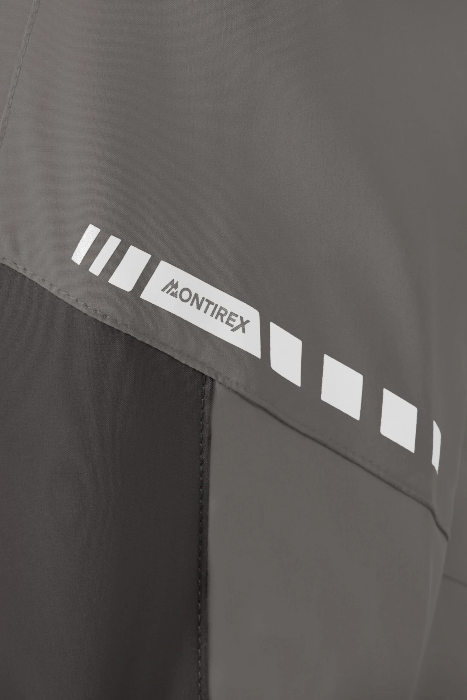 Vector Woven Pant - Cement Grey/Jet Grey Vector Woven Pant - Cement Grey/Jet Grey -MONTIREX CLOHTING SALE VECTOR WOVEN PANT CEMENT GREY JET GREY branding detail scaled