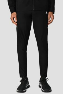 Vector Woven Pant - Black -MONTIREX CLOHTING SALE VECTORWOVENPANT BLACK closefront