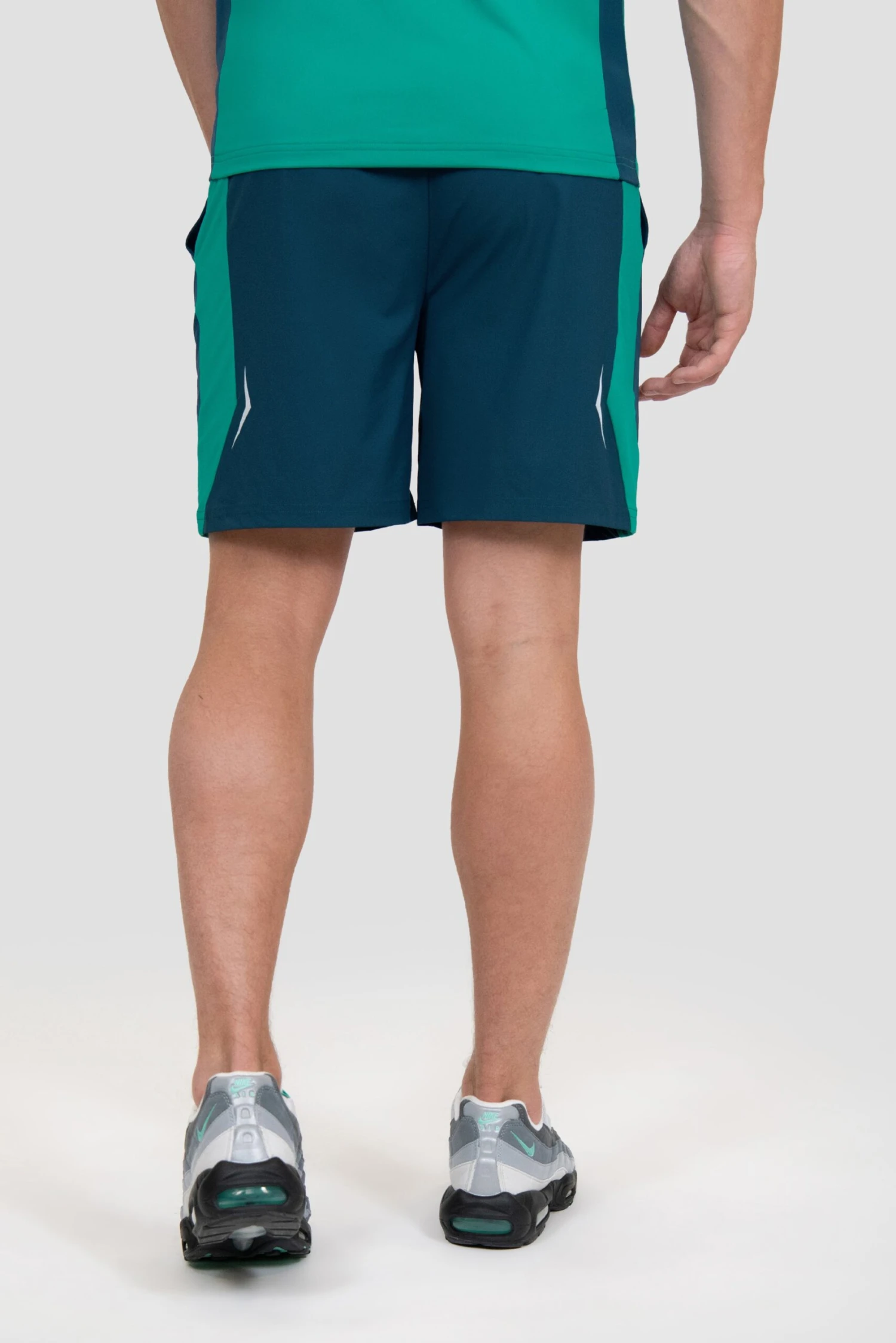 Vista Short - Abyssal/Aruba Vista Short - Abyssal/Aruba -MONTIREX CLOHTING SALE VISTA LAPIS SAILOR BLUE SHORTS BACK scaled