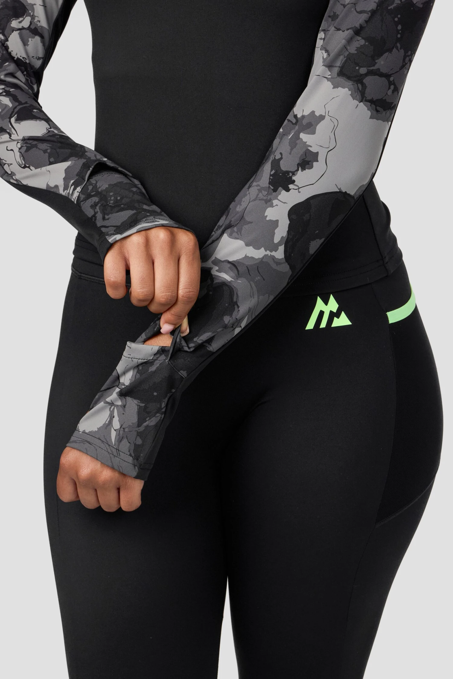 Fusion Print 1/4 Zip - Black/Winter Sky Fusion Print 1/4 Zip - Black/Winter Sky -MONTIREX CLOHTING SALE zo9EaAdIaNRRWcji2hukXAtwEjUiyRHcP5iPhE8FbFw scaled