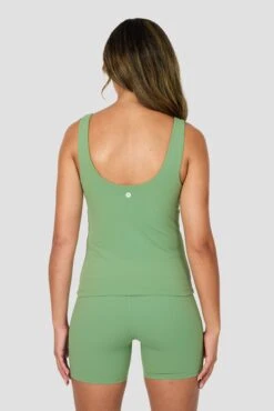 Form Tank - Mountain Green -MONTIREX CLOHTING SALE zs63pkMro18oWcp7ir GctK 1B7F7GfCqEhHqaT49ZM